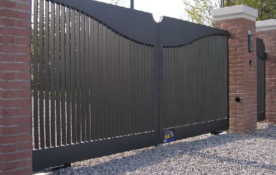 Купить новые ворота Абакан откатные в Озерске по цене от 83600 руб